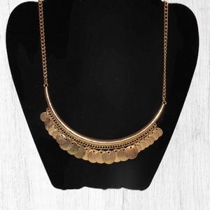 Adorable gold bar necklace !